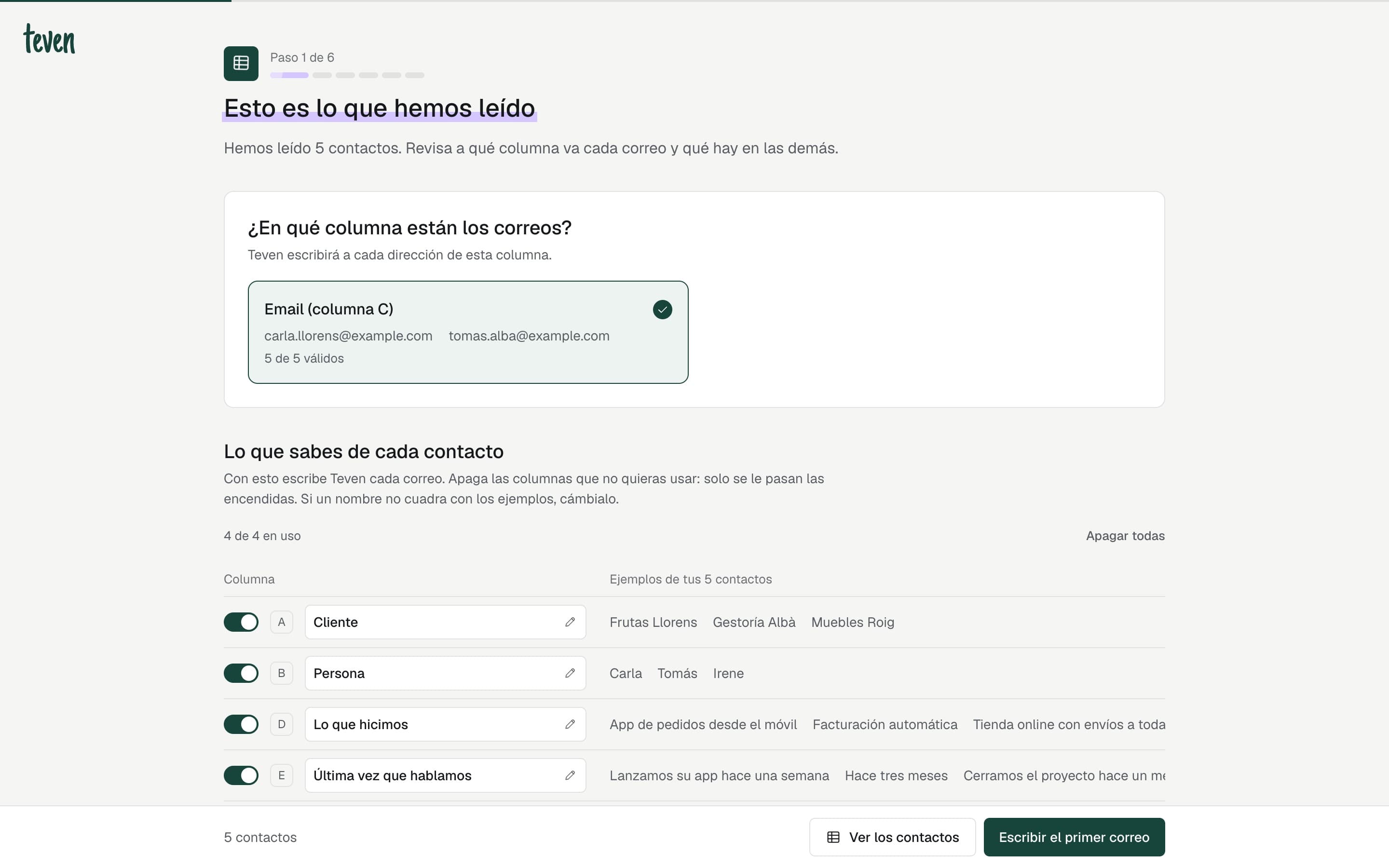 Paso 1 de Teven: la columna de correos detectada y la lista de columnas con interruptores para decidir cuáles se usan.
